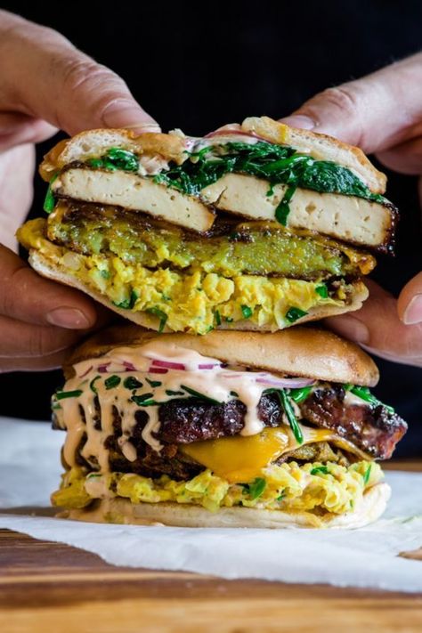 Vegan Breakfast Sandwich, Tofu Breakfast, Tofu Scramble, Vegan Sandwich, Think Food, Vegetarian Breakfast, Vegan Breakfast Recipes, Breakfast Sandwich, Vegan Breakfast