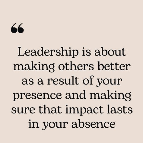 A true leader makes sure they are working on being the best version of themselves. The journey of leadership starts within. #Leadership #Mindset Being A Good Leader Quotes, Motivational Quotes For Leadership, Leader Vision Board, Strong Leadership Quotes, People Management Skills, Professional Development Quotes, Coaching Quotes Inspirational, How To Be A Good Leader, Team Leader Aesthetic