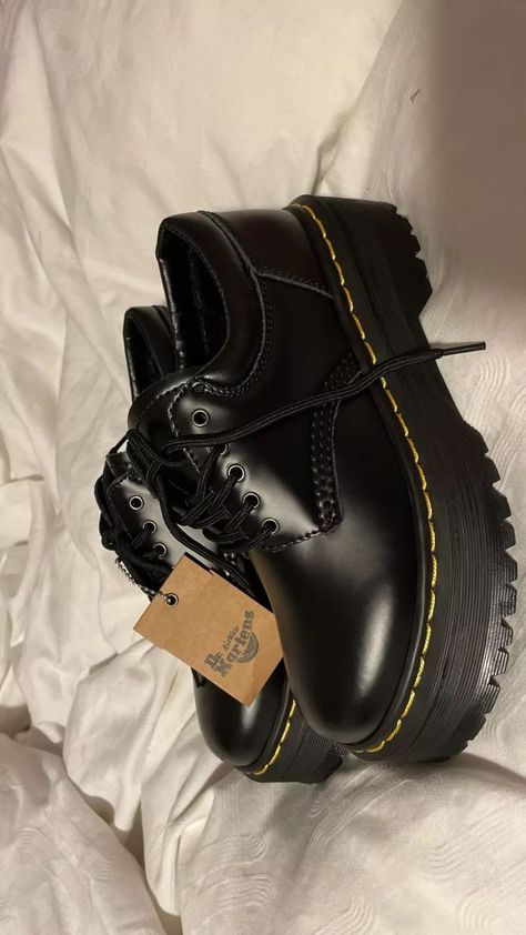 Dr martens Goth Loafers, Platform Shoes Outfit Aesthetic, Dr Martens Aesthetic, Loafers Aesthetic, Platform Shoes Black, Leather Platform Shoes, Dr Shoes, Shoes Outfit Fashion, Hype Shoes