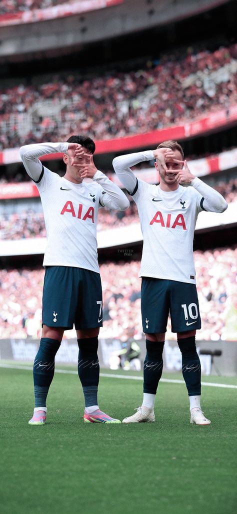 Tottenham Hotspur Wallpaper, Soccer Poses, Football Celebrations, Miroslav Klose, Tottenham Football, Liverpool Football Club Wallpapers, Tottenham Hotspur Players, Benfica Wallpaper, Dele Alli