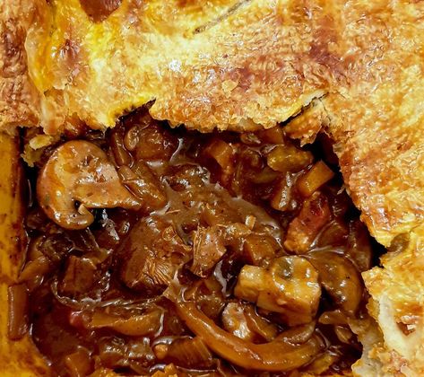 Beef Mushroom Pie, Steak Mushroom Pie, Steak And Mushroom Pie Recipes, Steak And Onion Pie Recipe, Scottish Steak Pie, Steak And Mushroom Pot Pie, Beef Pastry Puff, Steak Pie Recipe Puff Pastries, Mushroom Puff Pastry Recipes