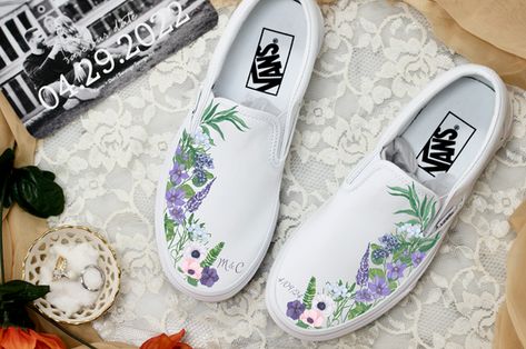 Painted Wedding Sneakers, Wedding Vans Shoes, Bridal Vans, Painted Wedding Shoes, Custom Slip On Vans, Shoes Artwork, Sneakers Wedding, Wedding Vans, Wedding Shoes Sneakers