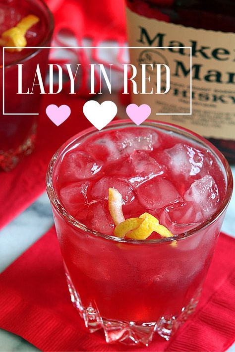 3 Easy Valentine's Day cocktails: Lady in Red Valentines Cocktails Drink Recipes, Resep Koktail, Mixed Cocktails, Beer Cocktail Recipes, Ginger Beer Cocktail, Valentine Drinks, Valentine Cocktails, Bourbon Drinks, Red Cocktails