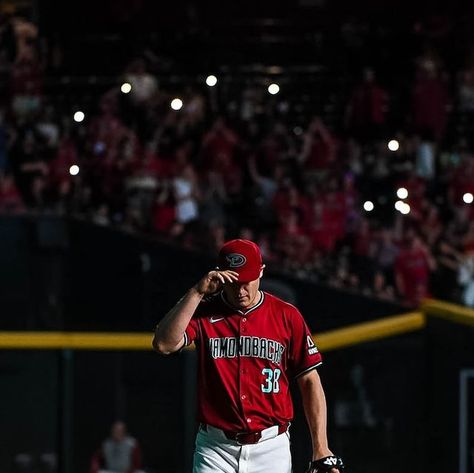 Arizona Diamondbacks on Instagram: "Jump (Around) for joy." Az Diamondbacks, Jump Around, Arizona Diamondbacks, Arizona, On Instagram, Quick Saves, Instagram, Pie