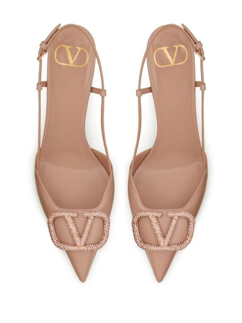 Valentino Garavani VLogo Signature 80mm Leather Pumps - Farfetch Valentino High Heels, Valentino Pumps, Shoes Heels Classy, Luxury Shoes Women, Zara Heels, Wedding Shoes Bride, Beige Heels, Classy Shoes, Chic Shoes