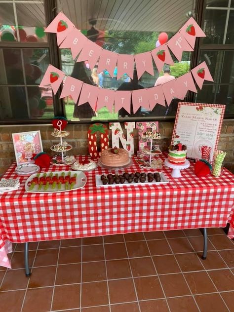 Berry First Birthday Party Table, Strawberry Desserts For Party, Berry First Birthday Candy Table, Berry First Birthday Party Table Decor, Strawberry Picnic Party, My Berry First Birthday Table Decorations, Strawberry Birthday Table Decorations, Strawberry Treat Table, Strawberry Ideas Decoration