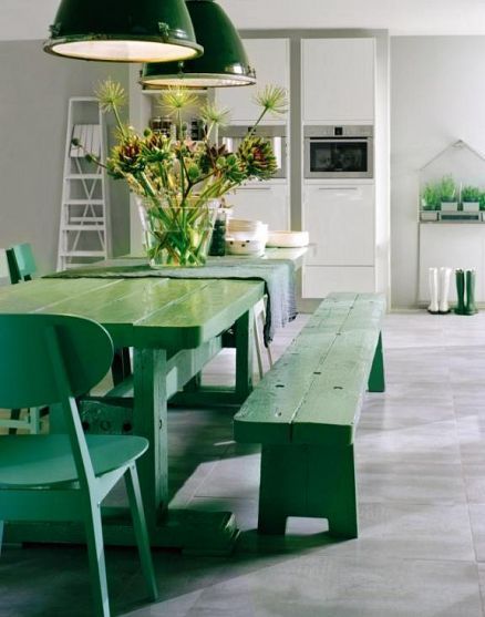 cute Indoor Picnic, Green Dining Room, Green Table, Design Del Prodotto, Green Interiors, Green Rooms, Style At Home, Green Kitchen, Farmhouse Table