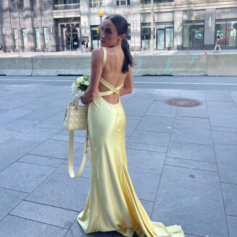 Sum Dresses, Yellow Long Dress, Long Party Dress, Prom Dresses Yellow, Preppy Dresses, Prom Dress Inspiration, Foto Casual, Vestidos Prom, Grad Dresses