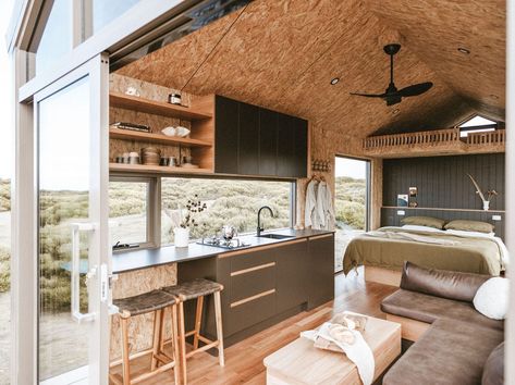 Photos: Popular Off-Grid Tiny Home Hotel's New Luxury Cabin at $315/night Mini Chalet, Fire Lookout, Stone Cabin, Port Lincoln, Eco Cabin, Tiny House Luxury, Cosy Lounge, Eco Hotel, Off Grid Cabin