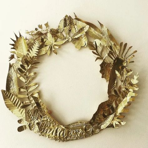 Foil Embossing, Copper Foil Art, Aluminum Foil Crafts, Metal Embossing Art, Expensive Art, Metal Spikes, Metal Embossing, Gold Wreath, Natural Wreath