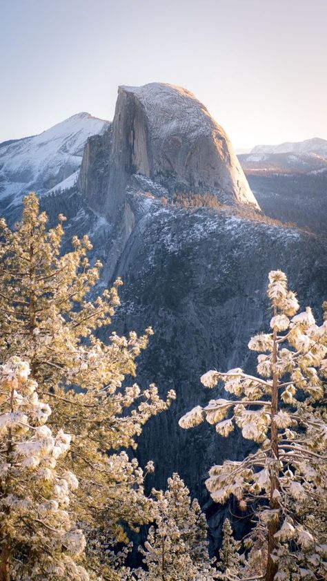 Backpacking Canada, Yosemite Park, Canada Holiday, 2024 Goals, Canada National Parks, Travel Picture Ideas, Canada Road Trip, Travel Canada, Visit Canada