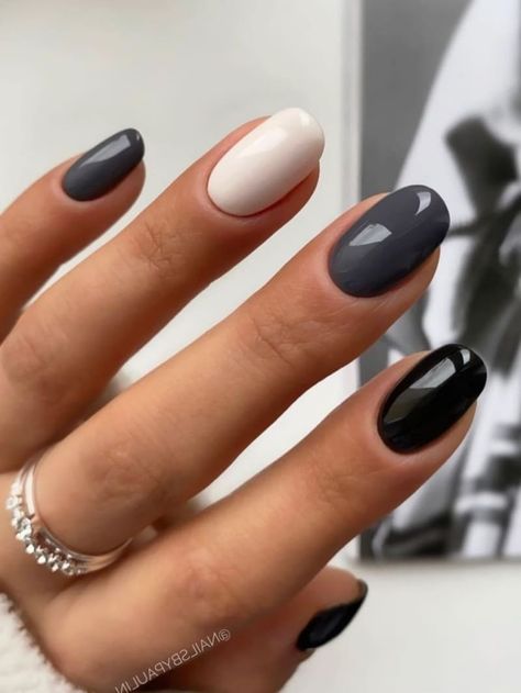 Gray Nail Designs, Grey Gel Nails, Gray Nail, Holiday Acrylic Nails, Grey Nail Designs, Milky Nails, Nagel Tips, Girly Acrylic Nails, French Tip Acrylic Nails