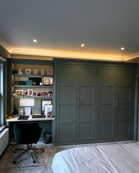 Handmade Bespoke Carpentry on Instagram: "Bespoke fitted Wardrobes with a desk area installed in Farnham, Surrey 🇬🇧 

Have the flexibility to work from home as well as maximise your bedroom wardrobe space. ✅

Handmade in our workshop in Farnham, Surrey 🇬🇧 
Sprayed finish in F&B Pigeon No.25
In-Framed design
Shaker style doors 
Led warm white lighting 
Knurled Brass handles 
Limed oak worktop 
Soft closing Blum Drawers 
Fitted in 2-3 days 💨 
Dust free installation 

@customcarpentrysurrey 

Home office 
Fitted Wardrobes 

Get in touch for your free Estimate ⬇️ 

CONTACT 📧 

info@customcarpentrysurrey.uk

WEBSITE 🛜 

www.customcarpentrysurrey.uk

#bedroom #bedroomdecor #bedroominspo #wardrobe #wardrobedesign #desk #storage #surrey #surreyhills #surreylife #esher #eshermums #cobham #co Built In Wardrobe Desk Ideas, Home Office With Wardrobe, Walk In Wardrobe And Office, Fitted Wardrobe And Desk, Fitted Wardrobe With Desk, Fitted Wardrobes With Dressing Table, Shaker Style Wardrobe, Wardrobe With Desk, Led Wardrobe