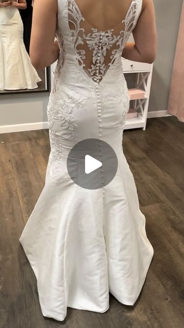 Front Bustle Wedding Dress, Hemming A Wedding Dress, Ways To Bustle Wedding Dress, Fit And Flare Wedding Dress Bustle, Bustle Wedding Dress Styles Trains, French Bustle Wedding Dress, Bustle Wedding Dress Styles, Ballroom Bustle, Diy Wedding Dress Bustle