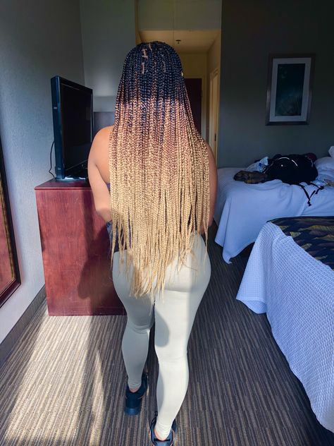 #hair #braids #blackhair #knotlessboxbraids #knotless #ombre Ombre Knotless Box Braids Medium, Knotless Box Braids Medium Color, Ombre Knotless Box Braids, Ombré Knotless Braids, Ombre Knotless Braids, Ombré Box Braids, Ombré Braids, Braid Beauty, Blonde Knotless