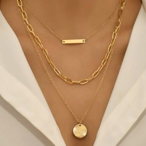 Anthropologie Triple Layered Hammered Charm, Bar & Paperclip Gold Necklace 15-17” 63-7 In Style Jewelry, Paperclip Gold Necklace, Paper Clip Necklace Layering, Paperclip Necklace Layering, Mixed Metal Necklace Stack, Necklace Layering Ideas Gold, 3 Layer Necklace Gold, Homecoming Photoshoot, Layered Necklaces Gold