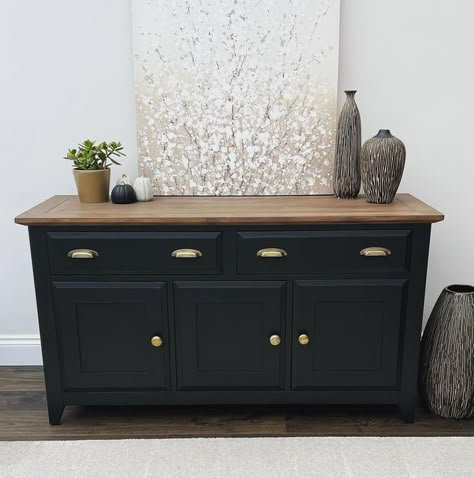 Upcycle Black Furniture, Black Wooden Furniture, Upcycled Buffet Sideboard, Upcycled Wooden Furniture, Upcycled Sideboard Ideas, Black Sideboard In Dining Room, Black And Wood Furniture, Buffet Upcycle, Refurbished Sideboard