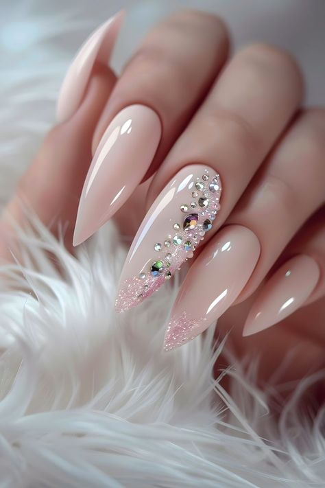 Wedding Guest Acrylic Nails, Bridal Nails Long, Wedding Nails For Bride Square, Wedding Nails With Pearls, Long Wedding Nails, Y2k Nails Design, Unique Wedding Nails, Wedding Nails Long, Wedding Nails Acrylic