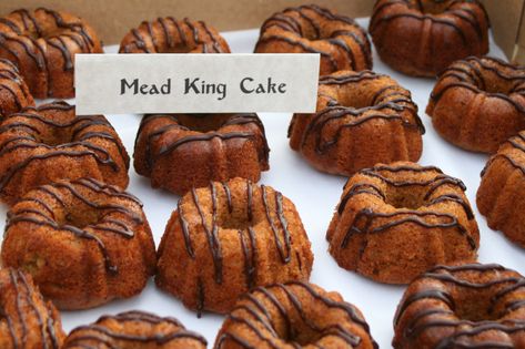 Medieval Madness Birthday Party, for knights and dragons Medieval Themed Birthday Party, Medieval Sweets, Medieval Birthday Party, Medieval Birthday, Knights And Dragons, Medieval Theme, Hosting Thanksgiving, 16 Birthday, King Cake