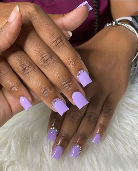 Expensive Acrylic Nail Designs, Purple Kaws Nails Short, Baddie Short Acrylic Nails Square White, Purple Overlay Nails, Short Acrylic Nails Square Vacation, Cute Short Nails Black Women, Purple Kaws Nails, Purple Simple Nails, Unique Acrylic Nails Short