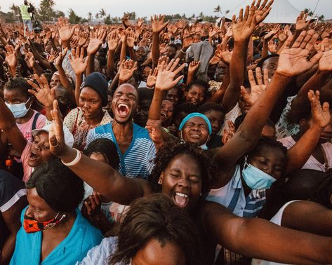 Gospel Dynamics in Beira, Mozambique Reinhard Bonnke, Preaching The Gospel, Prayer Of Thanks, Big Crowd, Church Poster Design, School Materials, Furniture Design Wooden, Church Poster, Prayers For Healing