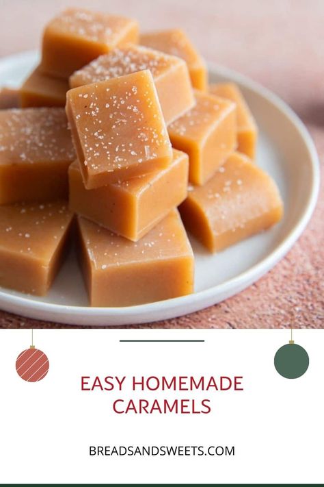 Best Homemade Gifts, Walnut Fudge Recipe, Homemade Caramel Candy, Homemade Caramels, Walnut Fudge, Caramel Recipes Sauce, Caramel Toffee, Caramel Desserts, Homemade Candy