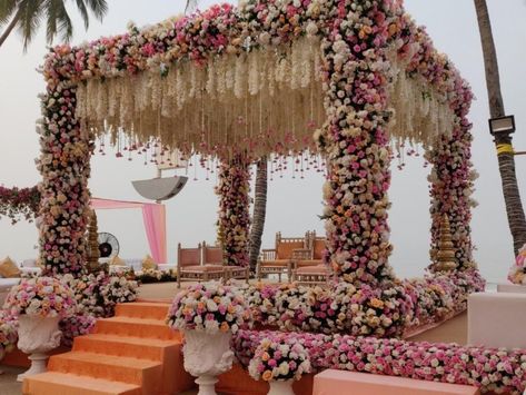 Logistics To Vendors: Ultimate Guide For Planning A Destination Wedding In India - ShaadiWish Indian Destination Wedding Decor, Beach Wedding Mandap, Destination Wedding Decor Ideas, Wedding Hall Decor, Wedding Stage Decorations Indian, Beach Mandap, Mandap Decor Indian, Planning Destination Wedding, Indian Mandap