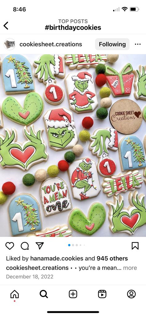 Grinch Sugar Cookies Decorated, Christmas Sugar Cookie Designs, Grinch Cookies, First Birthday Cookies, Grinch Christmas Party, Cooking Cookies, Winter Cookie, Sugar Cookie Designs, Cookie Pops