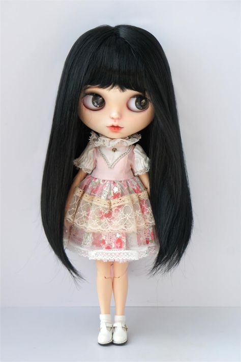 PRICES MAY VARY. JD371 10-11inch Full Bangs Miranda Synthetic Mohair Blythes Doll wigs Size:10-11inch are fit for OG Blythe BJD Gotz Meadow dolls and 18”American Girl Dolls. Color :Sugar Brown,Medium Brown,L.t Carrot,Ash Brown,Summer Mist,Sugar Brown mix Brown,Coffce Black,Blend Brown,Brown,Beige Highlight Sugar Brown Material: Synthetic Mohair Synthetic Mohair wigs are made of the finest synthetic mohair fiber with fine thinness and brightness. It has natural feature and softness as Human hair. Blthye Dolls, Goth Blythe Dolls, Gothic Clown, Beige Highlights, Big Eyes Doll, Full Bangs, Reference Photos For Artists, Portrait Shoot, Ash Brown