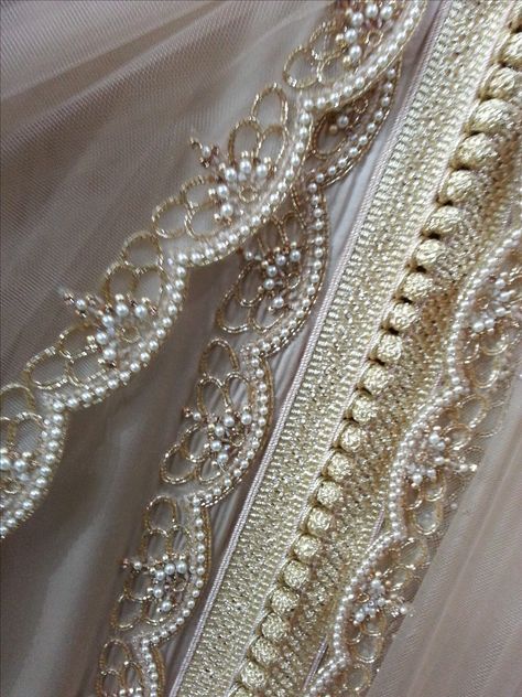 Pearl Handwork Embroidery, Pearl Work Embroidery, Indian Silk Dresses, Fantasy Ball, Dupatta Border, Embroidery Sarees, Fashion Garments, Pearl Work, Ball Wedding