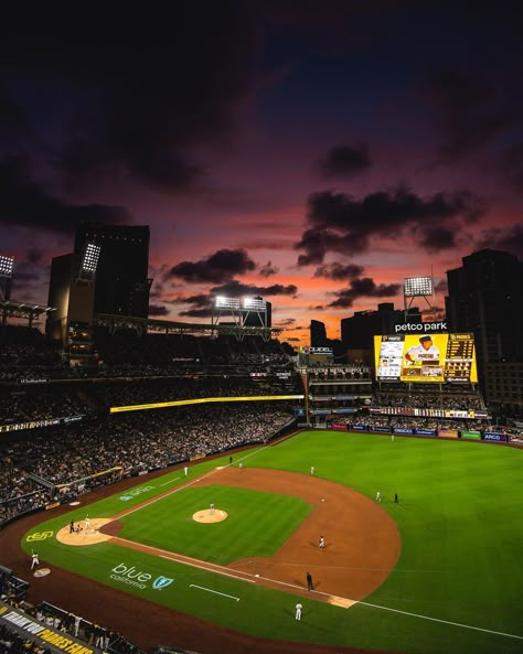 University Of San Diego, Padres Baseball, Baseball Park, Petco Park, Baseball Stuff, Winter 23, Best Sunset, Senior Prom, Football Stadiums