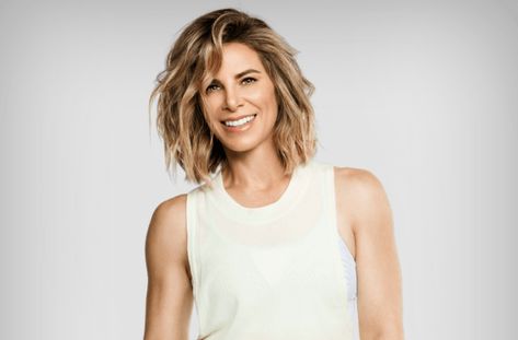 Jillian Michaels’ foolproof guide for sticking to your fitness goals in 2019 Jillian Michaels Hair, One Song Workouts, Fitness Resolutions, Jillian Michaels, Health And Fitness Tips, Hair Short, Fitness Trainer, You Fitness, Fitness Goals