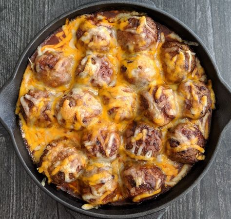 #heyfood #recipe #foodie Enchilada Meatballs, Low Carb Comfort Food, Low Carb Enchiladas, Keto Casseroles, Low Carb Meatballs, Keto Beef, Meatball Bake, Low Card, How To Cook Meatballs