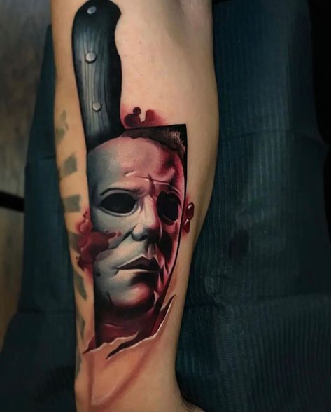 Scary Tattoo Designs, Micheal Myers Tattoo, Michael Myers Tattoo, Horror Movie Tattoos, Tattoo Artist Tattoo, Native Tattoos, Movie Tattoo, Movie Tattoos, Scary Tattoos