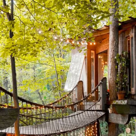 10 of the Cutest Airbnb Retreats in the U.S. - Verily Airbnb Retreat, Airbnb Ideas, Oh The Places Youll Go, A Tree, Tree House, The Cutest, This Is Us, California, Outdoor Decor