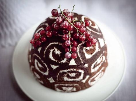 Best Christmas Cake Recipe, Gordon Ramsay Recipe, Best Christmas Desserts, Best Christmas Recipes, Bombe Recipe, Festive Desserts, Christmas Cake Recipes, Christmas Food Desserts, Xmas Food