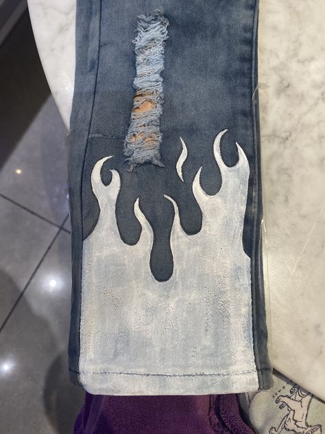 Flame Jeans, Custom Jeans Diy, Jeans Tutorial, Diy Denim Jacket, Clothing Crafts, Diy Denim, Hd Nature Wallpapers, Nature Wallpapers, Custom Jeans