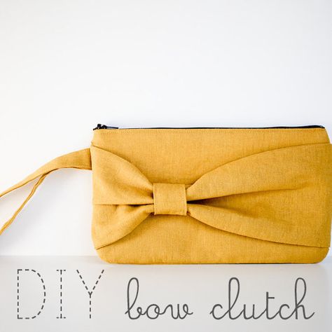 #DIY: #bow #clutch Tips Menjahit, Pochette Diy, Clutch Sewing, Corak Menjahit, Clutch Tutorial, Sac Diy, Diy Clutch, Diy Sac, Bow Clutch