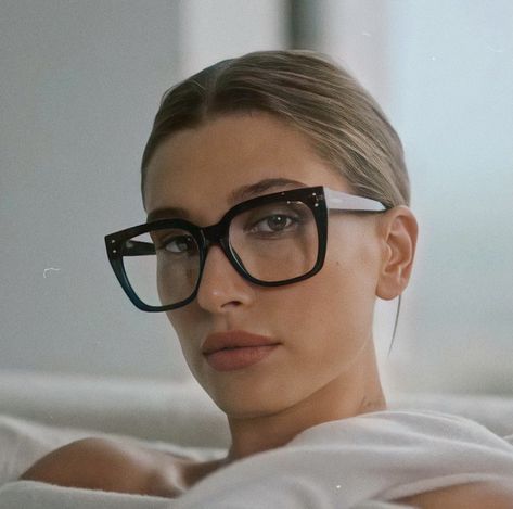 Black Glasses, Wearing Glasses, Hailey Bieber, Black