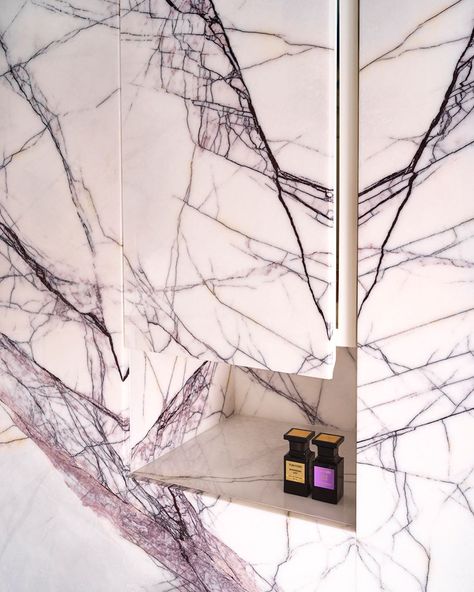 In terms of its applications, Lilac marble provides a very wide range of possibilities, including worktops, flooring and indoor cladding.   📸 @chuagroup   #marble #bathroomdesign #bath  #luxuryhomes #luxuryliving #luxurystone #luxurybathrooms  #stonebathroom #bathroomgoals #interiors123 #stonedoor #bathroomideas Lilac Marble Bathroom, Indoor Cladding, Stone Bathrooms, Parents Bathroom, Lilac Marble, Waterfront House, Natural Stone Bathroom, Lilac Stone, Manhattan Map