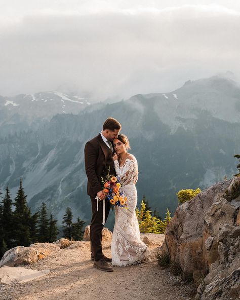 Ultimate Colorado Elopement Guide: Locations, Checklists, and Packages - Between the Pine Elopement In Colorado, Colorado Springs Elopement, Eloping In Colorado, Colorado Elopement Locations, Elope Colorado, Elopement Guide, Colorado Mountain Elopement, Elopement Colorado, State Of Colorado