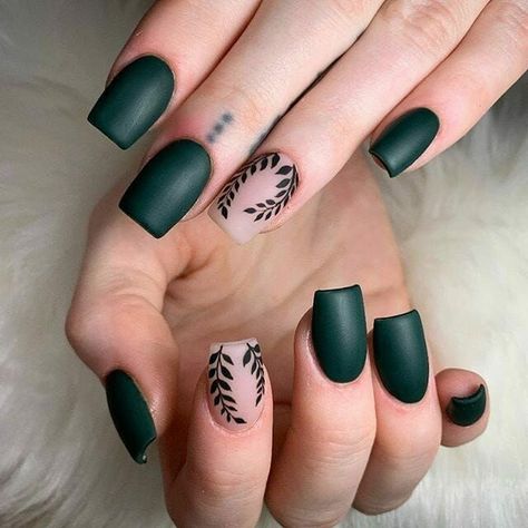 Green Nail Art Designs, Matte Green Nails, Hoco Nails, Emerald Nails, Instant Nails, Dark Green Nails, Green Nail Art, Star Nail Art, Gel Nails At Home