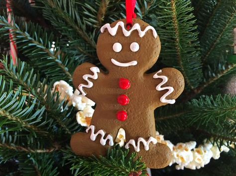 Use these eight Christmas ornament activities to build perception skills Gingerbread Man Ornaments, Gingerbread Man Decorations, Clay Dough, Christmas Photograph, Hanging Charms, Bread Man, Christmas Gingerbread Man, Salt Dough Ornaments, Christmas Tree Charm