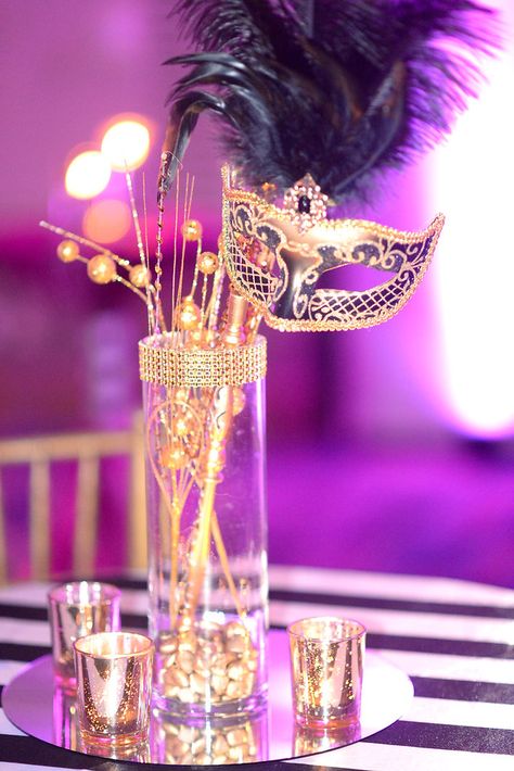 Masquerade Theme Table Decor, Masquerade Ball Reception, Masquerade Sweet 16 Centerpieces, Pink And Gold Masquerade Party, Purple And Gold Masquerade Party, Creepy Elegant Aesthetic, Masquerade Table Decor, Sweet Sixteen Masquerade Theme, Masquerade Hoco Theme