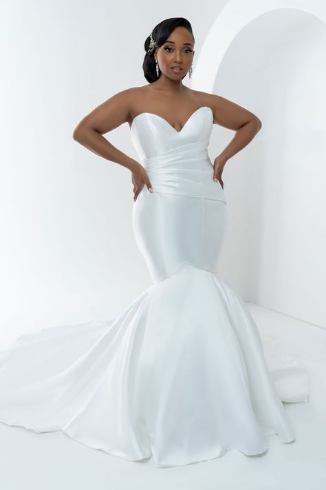 Pantora Bridal, American Wedding Dress, African Bridal Dress, Wedding Dress Photos, Wedding Dress Organza, African Traditional Wedding, Classy Wedding Dress, Dinner Dress Classy, Destination Wedding Dress