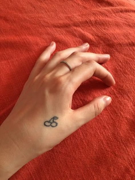 FOLLOW @iamgilbert27 Stick N Poke Ideas, Stick N Poke Tattoos, Stick And Poke Ideas, Stick And Poke Tattoo Ideas, Tattoo At Home, Stick Tattoo, Stick Poke Tattoo, Own Tattoo, Sharpie Tattoos