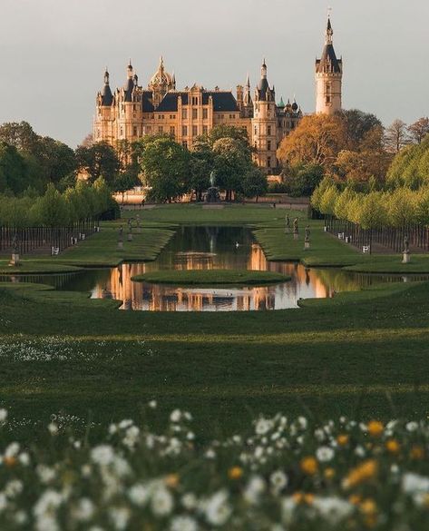 Schwerin Castle Germany Schwerin Castle, Castle Mansion, Castle Aesthetic, Germany Castles, Royal Aesthetic, Voyage Europe, Fantasy Castle, Fantasy Places, Beautiful Castles