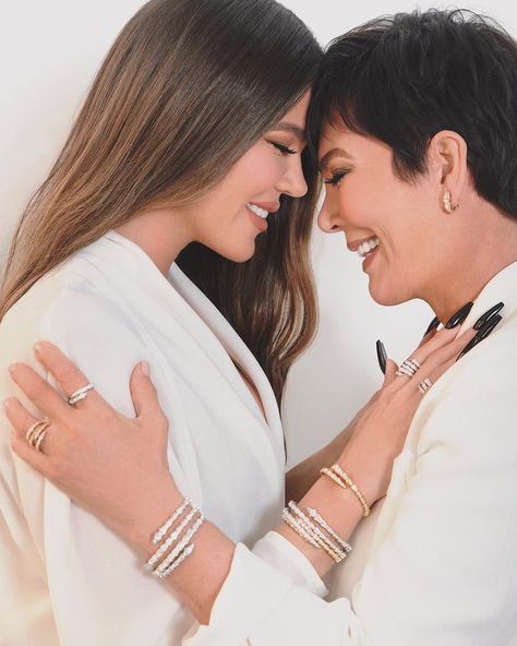 Kris Jenner Calls Khloé Kardashian a 'Devoted and Amazing' Mom in Bulgari Mother's Day Campaign Mother Daughter Photography Poses, Mom Daughter Photography, Kardashian Looks, Daughter Photo Ideas, Mother Daughter Photoshoot, Mother Daughter Photos, Family Portrait Poses, Khloé Kardashian, Mother Daughter Photography