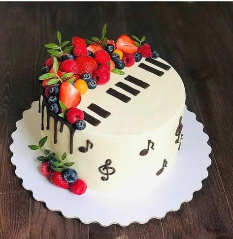 Music Themed Birthday Cakes For Men, Cake Music Birthday, Cake Piano Birthday, Music Cakes Birthday, Music Themed Cakes For Men, Piano Cake Design, Music Note Cake Ideas, Piano Cake Ideas, Cake For Music Lover