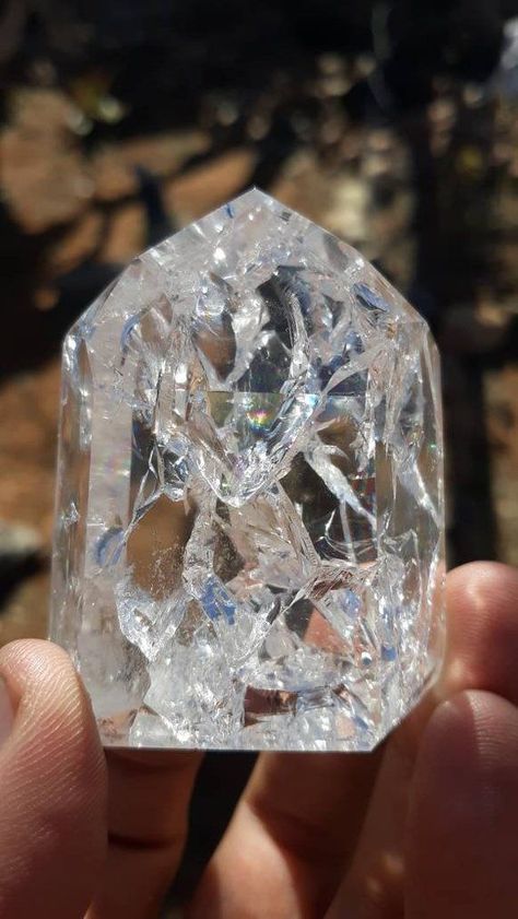 Quartz with a lot of internal air pockets or cracks. #Quartz #Crystals Christals Crystals, Highest Vibration, Crackle Quartz, Crystal Aesthetic, Amethyst Quartz Crystal, Rainbow Quartz, Healing Jewelry, Amethyst Quartz, Quartz Crystals